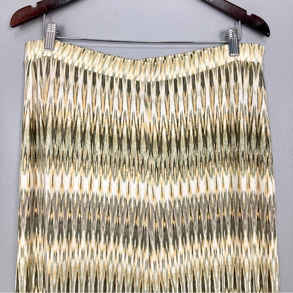 Chico’s Travelers Ikat Fluid Pants Women’s Size L Pull On Stretch Slinky Knit - Picture 4 of 10